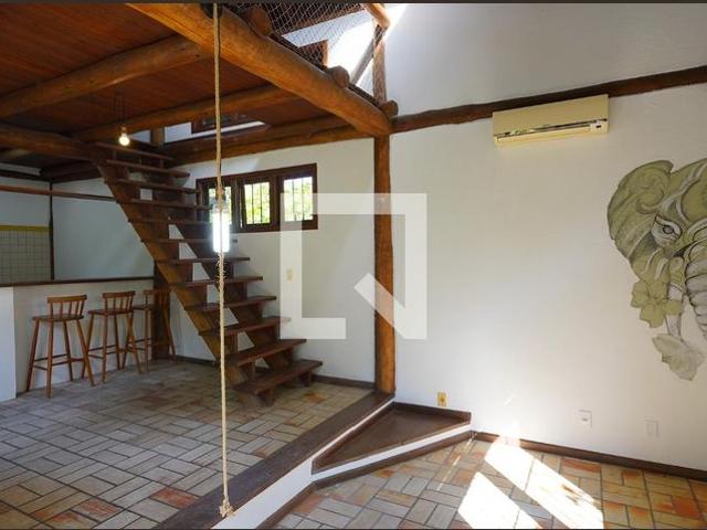 Casa aluguel em Região Geográfica Imediata de Florianópolis, Desterro