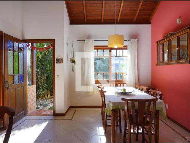 Casa aluguel em Florianópolis, Novo Campeche