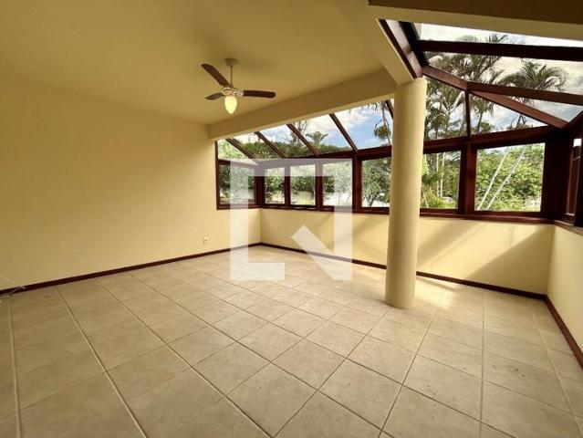 Casa aluguel em Região Geográfica Imediata de Florianópolis, Desterro