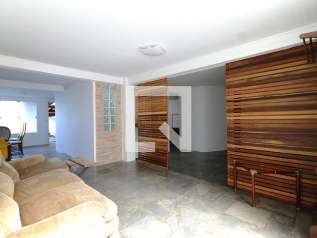 Casa aluguel em Região Geográfica Imediata de Florianópolis, São José