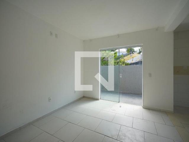 Casa aluguel em Região Geográfica Imediata de Florianópolis, São José