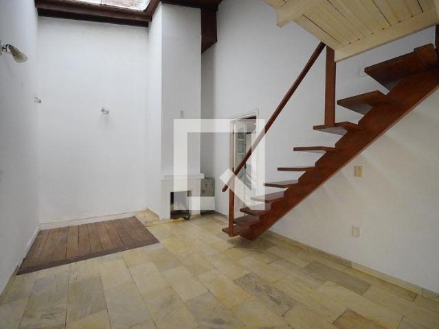 Casa aluguel em Região Geográfica Imediata de Florianópolis, São José