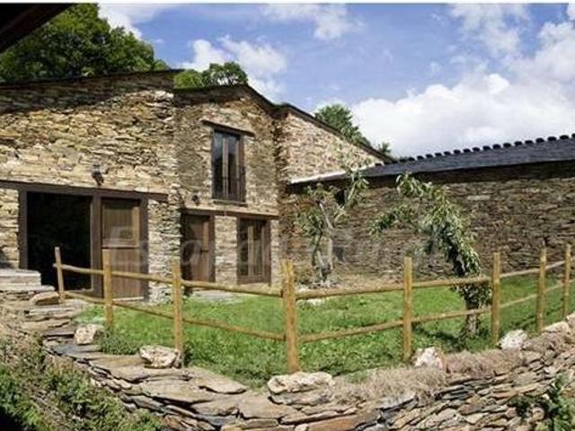Casa en alquiler en Folgoso Do Courel, Galicia