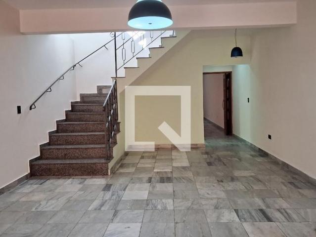 Casa aluguel em Região Imediata de São Paulo, Região Metropolitana de São Paulo