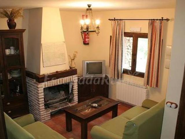Casa en alquiler en Bustares, Castilla-La Mancha