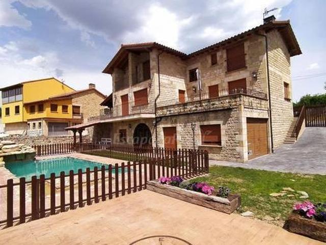 Casa en alquiler en Quintanar De La Sierra, Castilla y León