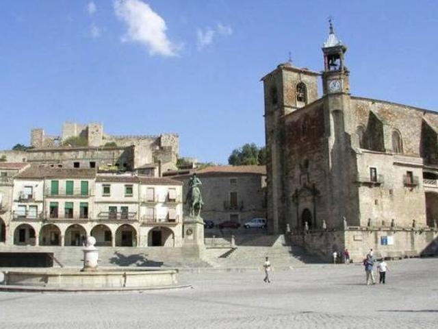 Casa en alquiler en Montánchez, Extremadura