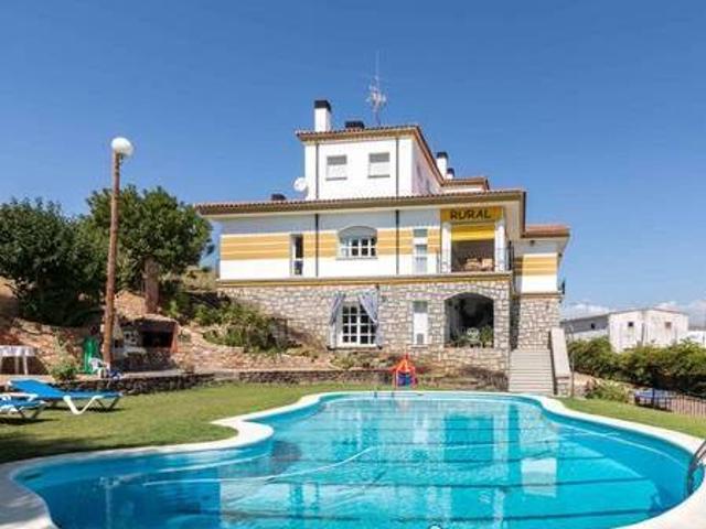 Casa en alquiler en Valdecaballeros