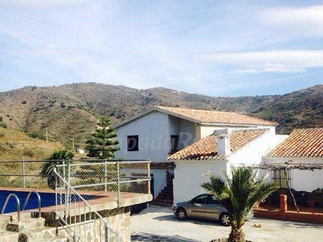 Casa en alquiler en La Axarquía, Andalucía