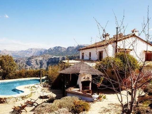 Casa en alquiler en Villacarrillo, Andalucía