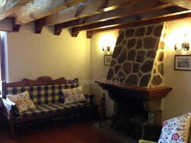 Casa en alquiler en Hoyos Del Espino, Castilla y León