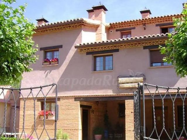 Casa en alquiler en Peralejos De Las Truchas, Castilla-La Mancha