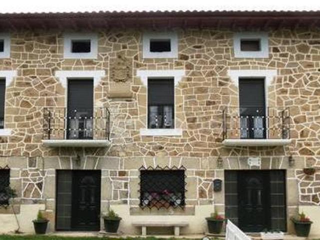 Casa en alquiler en Valle De Mena