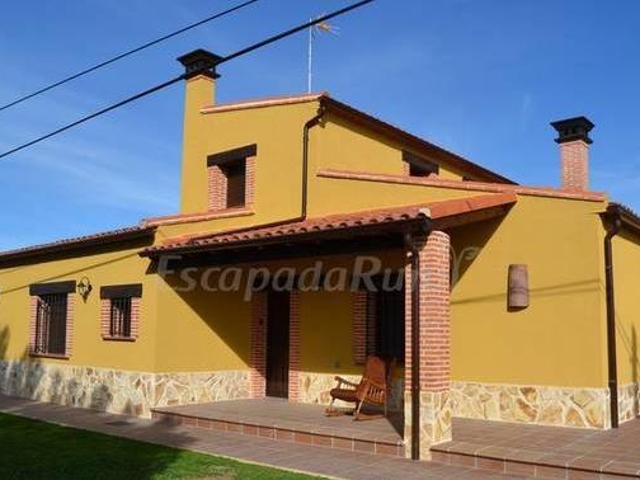 Casa en alquiler en Fuentesaúco