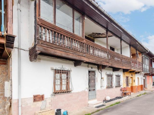 Chalet en venta en Nava, Asturias