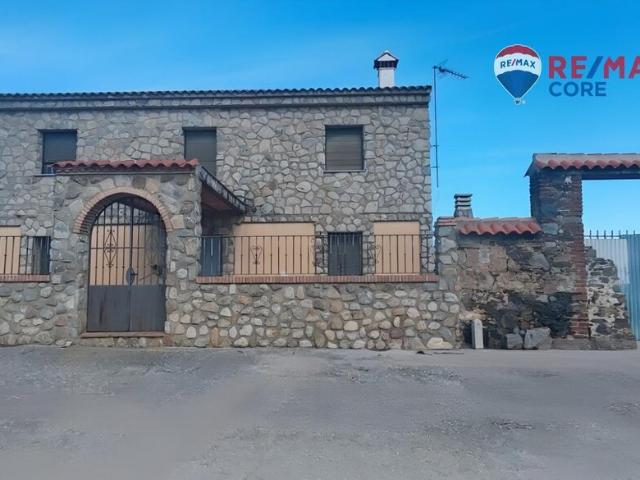 Chalet en venta en Zarza De Montánchez, Extremadura