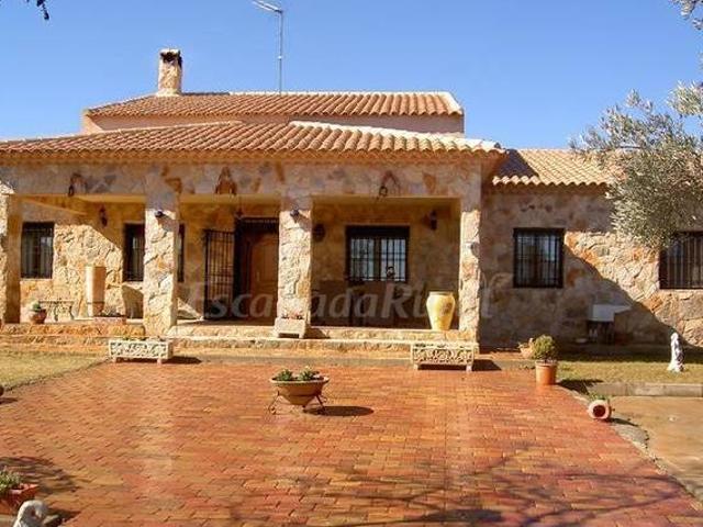 Casa en alquiler en Villanueva De La Jara