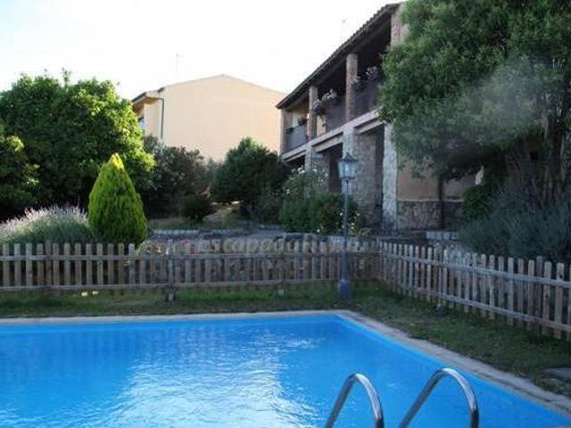 Casa en alquiler en Hoyos, Extremadura