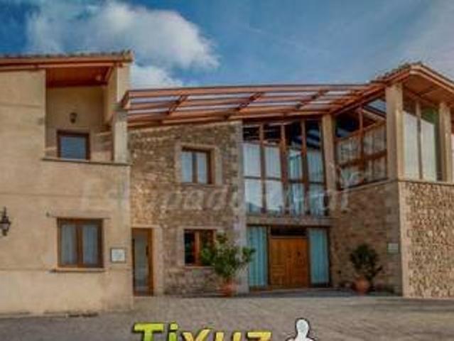 Casa en alquiler en Cadalso, Extremadura