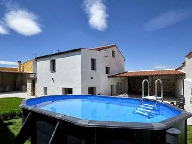 Casa en alquiler en Nava De Roa, Castilla y León