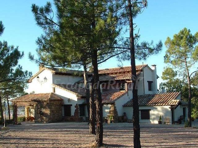 Casa en alquiler en Rubielos de Mora, Teruel