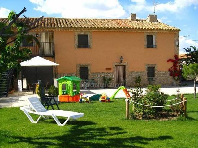 Casa en alquiler en Cella, Teruel