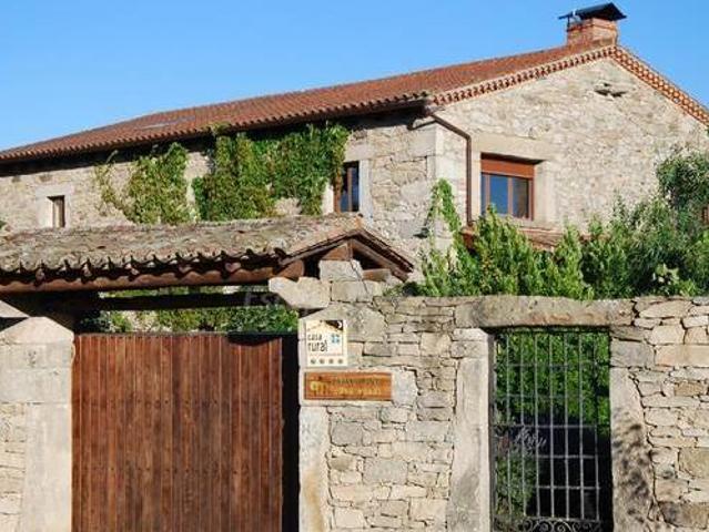 Casa en alquiler en Fariza
