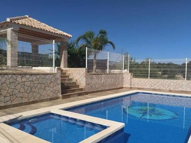 Casa en alquiler en Pliego