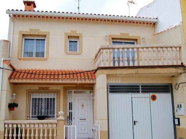 Casa en alquiler en El Picazo, Castilla-La Mancha