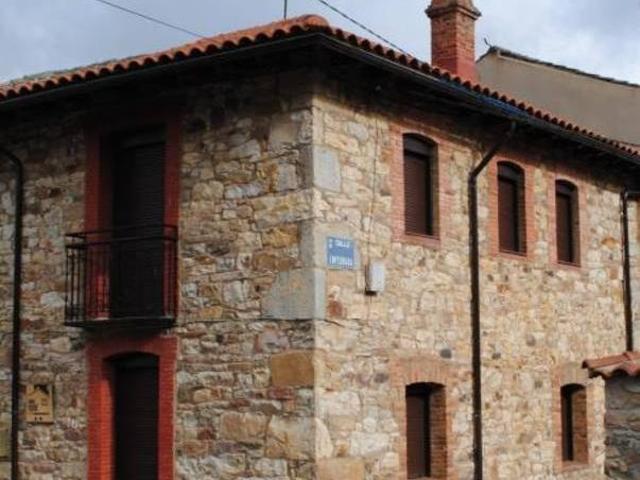Casa en alquiler en Los Barrios de Luna, León