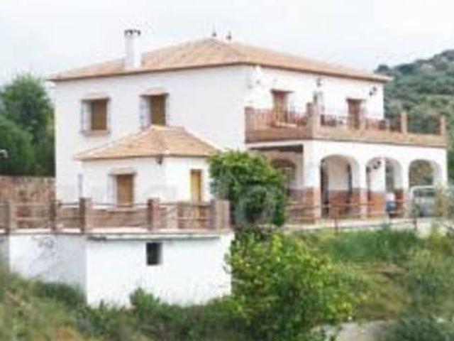 Casa en alquiler en Riogordo