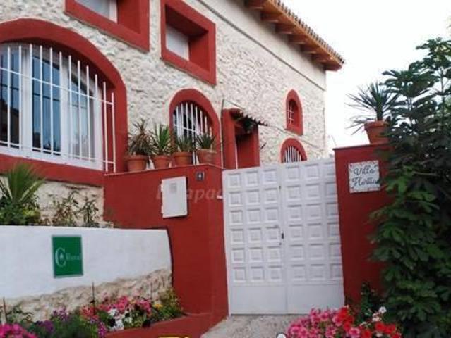 Casa en alquiler en Valdelaguna, Madrid