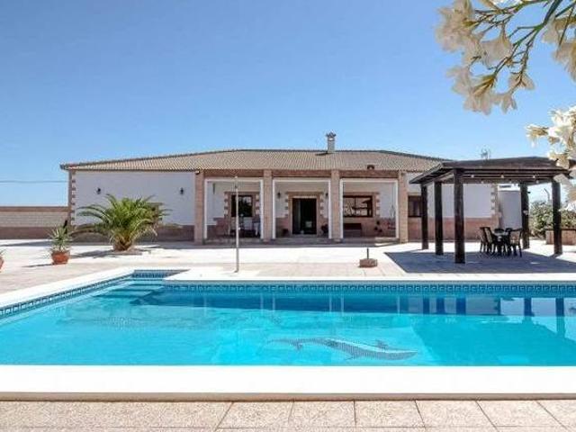 Casa en alquiler en Sevilla