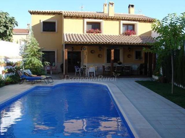 Casa en alquiler en Motilleja