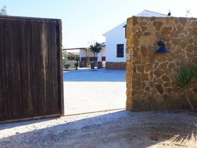 Casa en alquiler en La Puebla De Cazalla, Andalucía