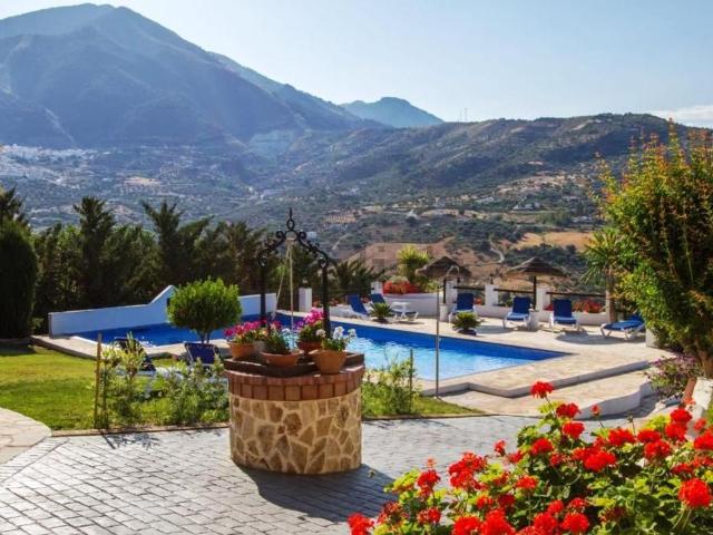 Casa Rural en venta en Alcaucín