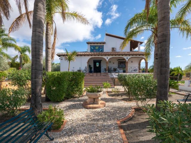 Casa Rural en venta en Alhaurín El Grande