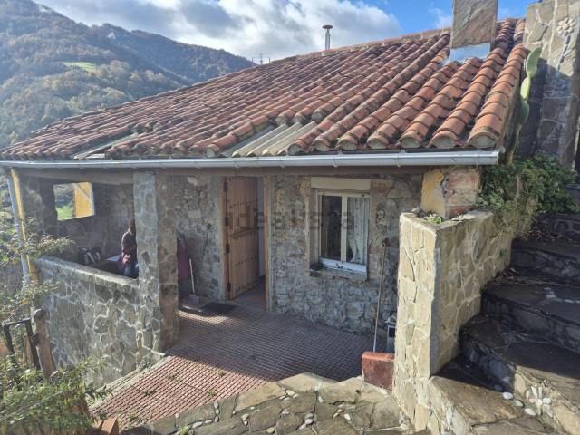 Casa Rural en venta en La Casona, Aller