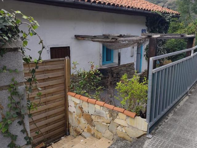 Casa Rural en venta en Los Cuarteles, Mieres