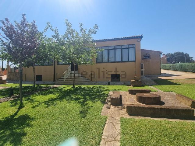 Casa Rural en venta en Almoharín, Extremadura