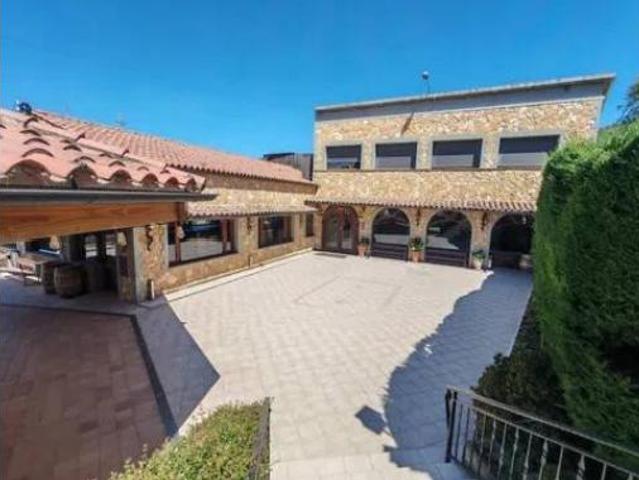 Casa Rural en alquiler en Districte 3, Vallès Occidental