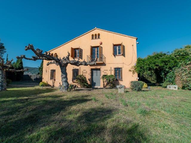 Casa Rural en venta en Veïnat del Mopu, Maresme