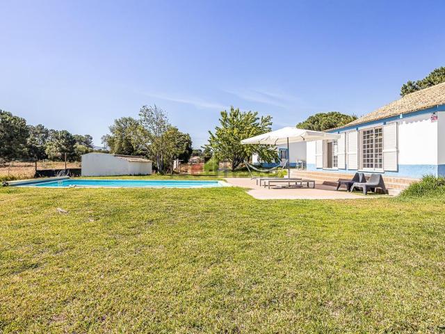 Quinta venda em Azeitão (São Lourenço e São Simão), Setúbal