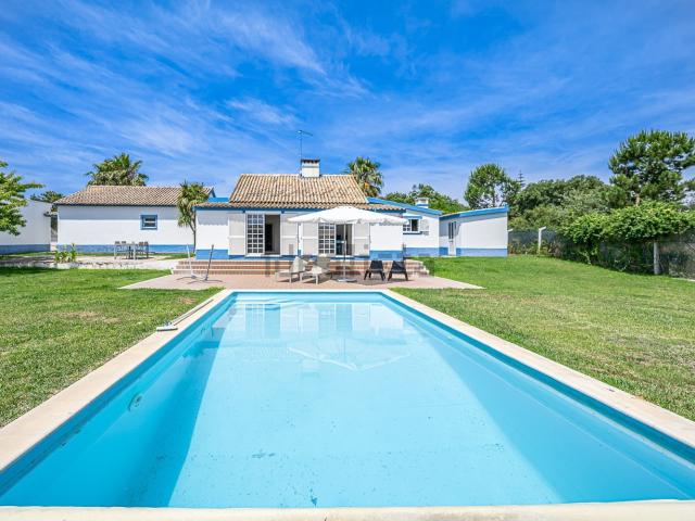 Quinta venda em Azeitão (São Lourenço e São Simão), Setúbal