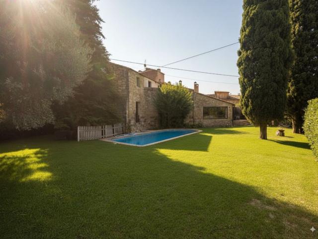 Casa Rural en venta en Bàscara, Girona