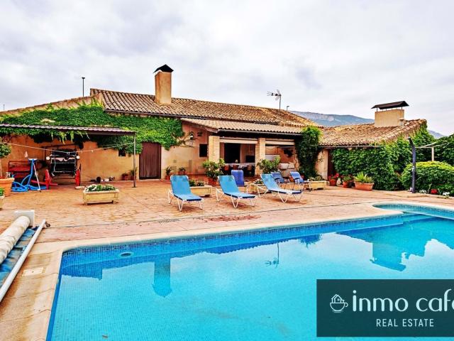 Casa Rural en venta en l'Alt Vinalopó / El Alto Vinalopó, Valencia