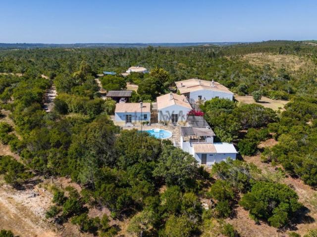 Quinta venda em Aljezur, Faro