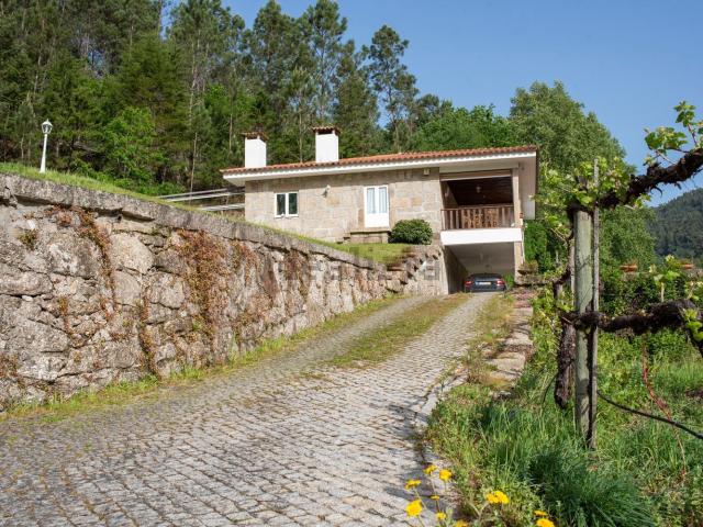 Quinta venda em Bouro (Santa Maria), Amares