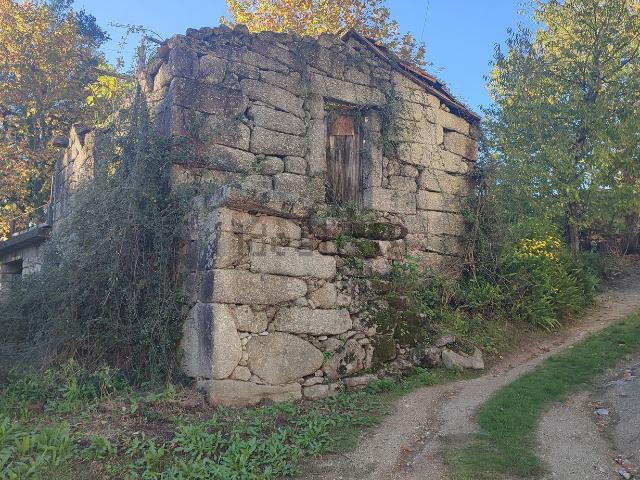 Quinta venda em Bouro (Santa Maria), Amares
