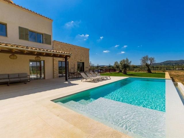 Casa Rural en venta en Migjorn, Baleares